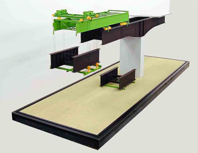 張り出し架設工法模型-1